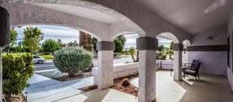 Relaxing Sun City West Stay 55+ Community