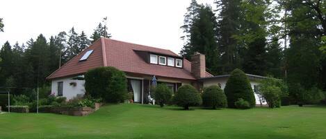 المنشأة من الخارج