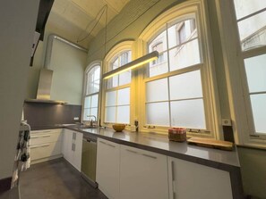 مستلزمات طهي/أطباق/أوعية