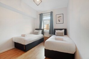 3 habitaciones, tabla de planchar con plancha y wifi 