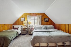 5 bedrooms, WiFi, bed sheets