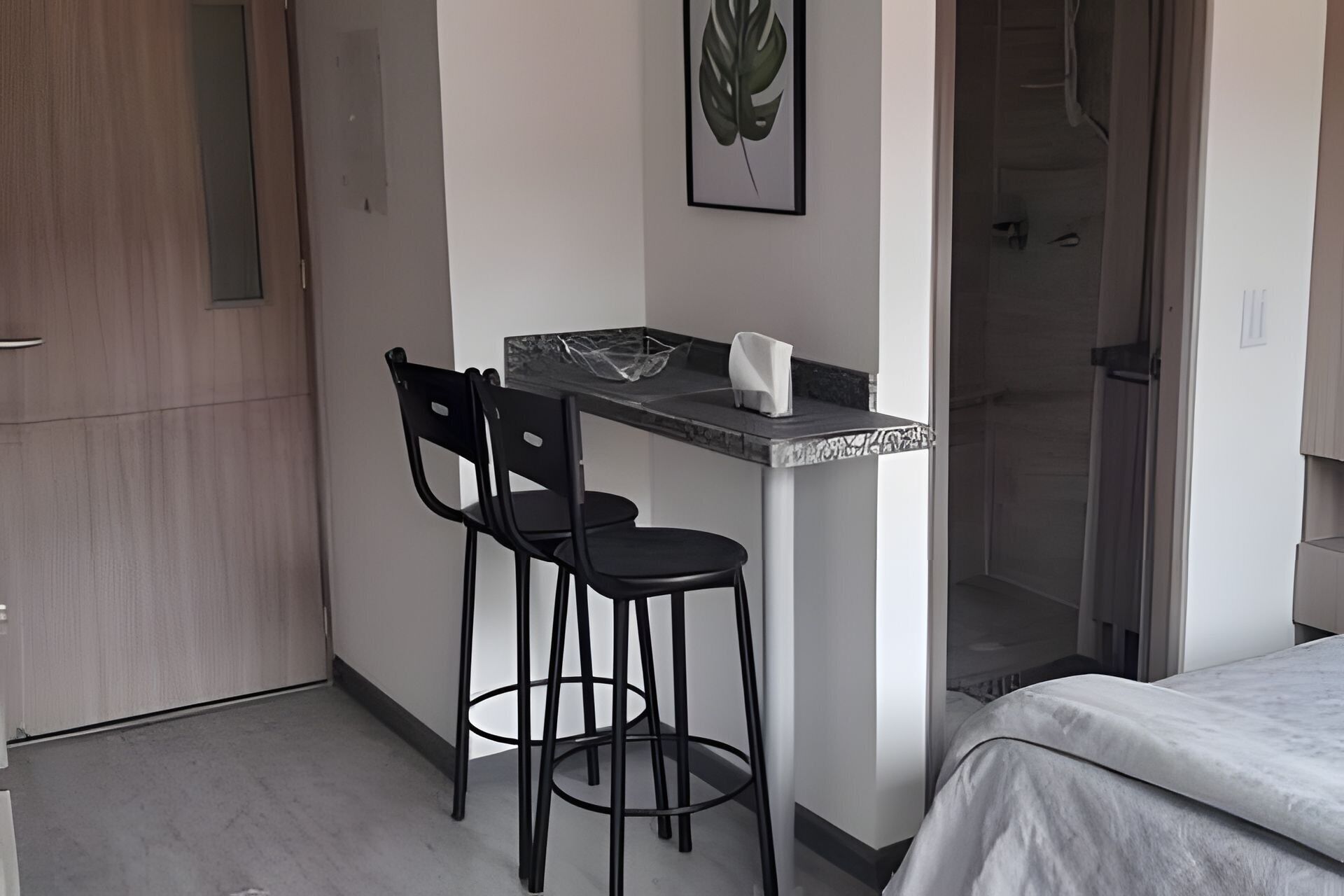 Classic Apartment | Desk, laptop workspace, iron/ironing board, free WiFi