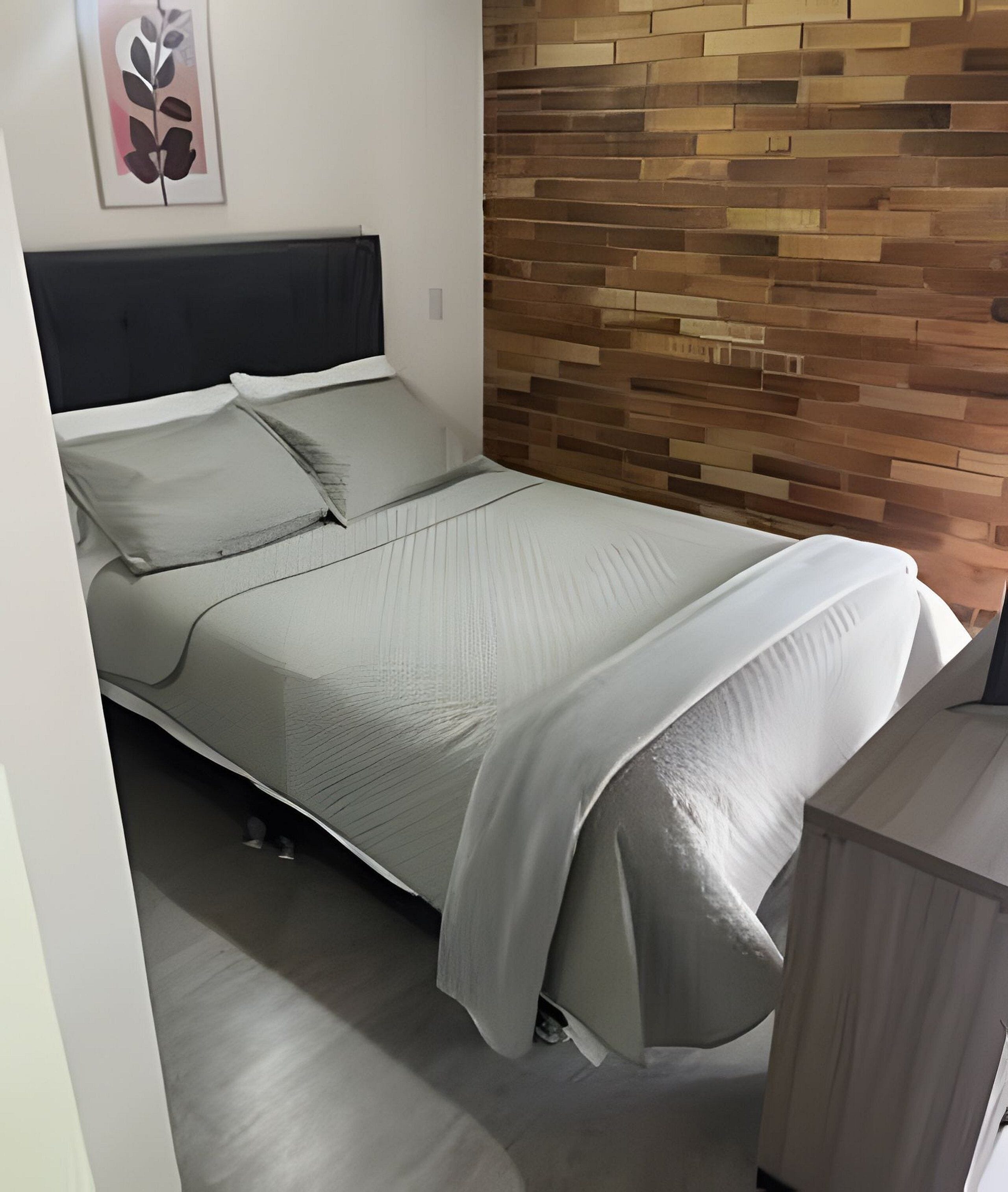 Classic Apartment | Desk, laptop workspace, iron/ironing board, free WiFi