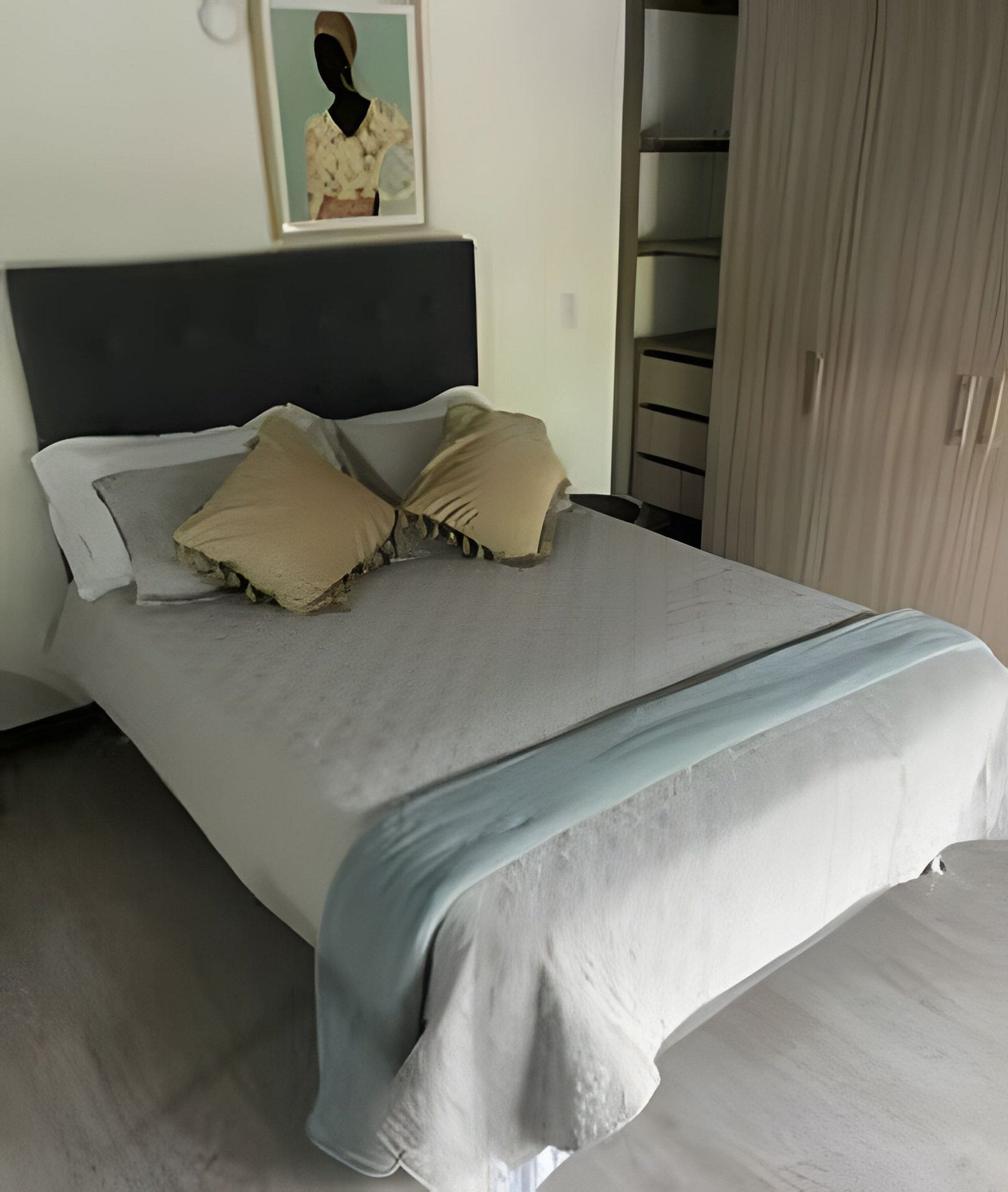 Classic Apartment | Desk, laptop workspace, iron/ironing board, free WiFi