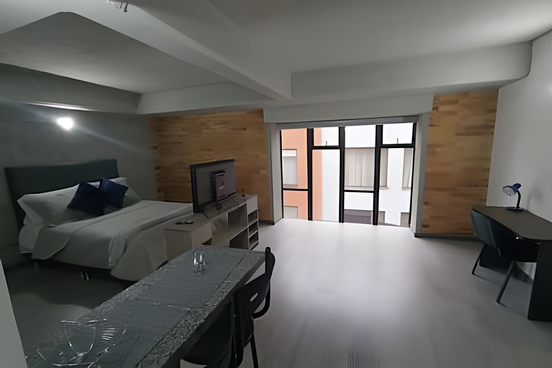 Classic Apartment | Desk, laptop workspace, iron/ironing board, free WiFi