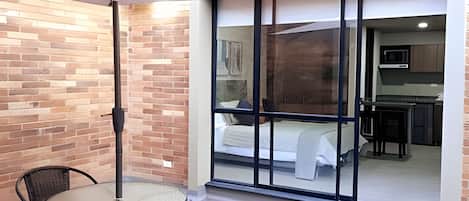 Classic Apartment | Desk, laptop workspace, iron/ironing board, free WiFi