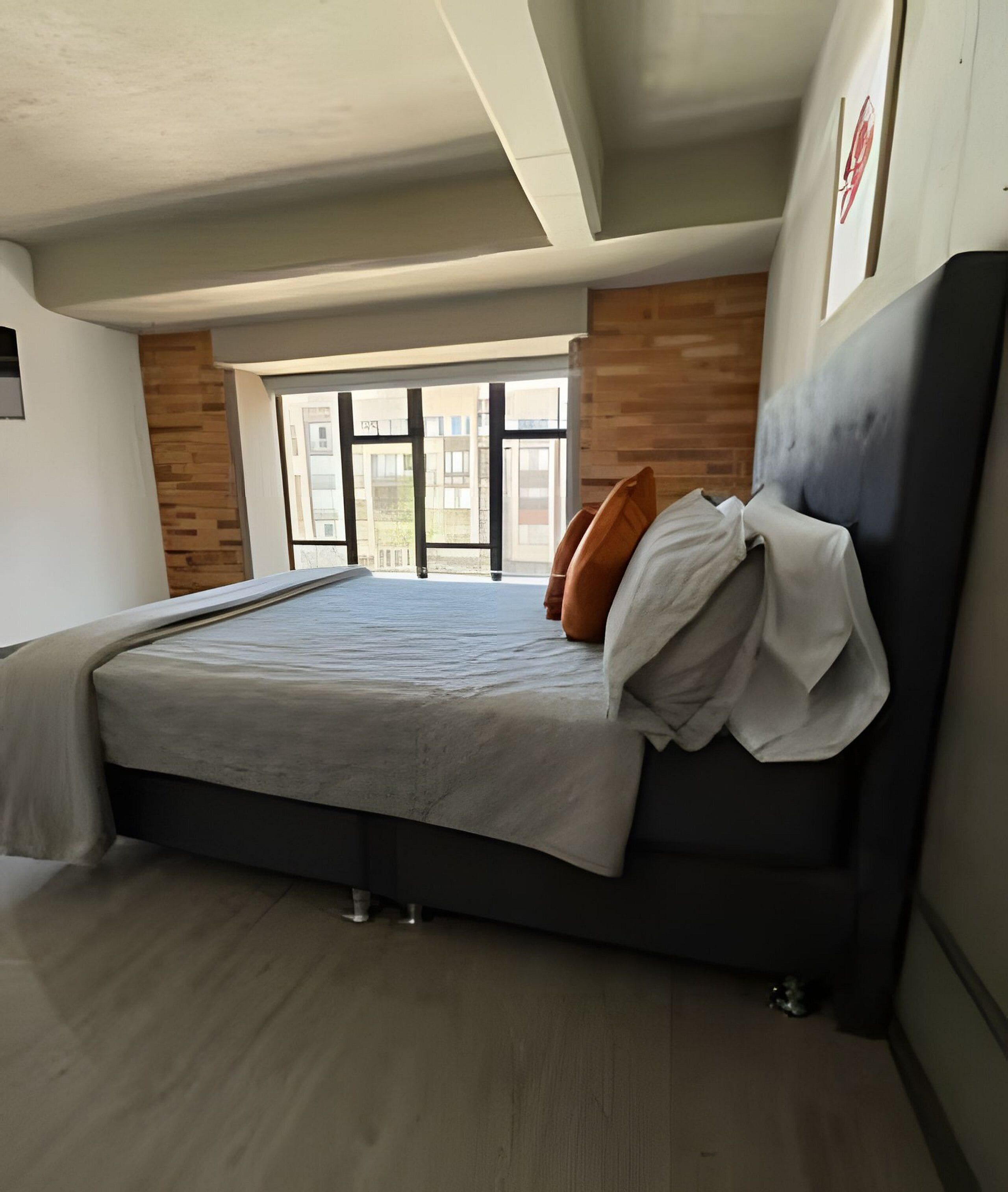 Classic Apartment | Desk, laptop workspace, iron/ironing board, free WiFi