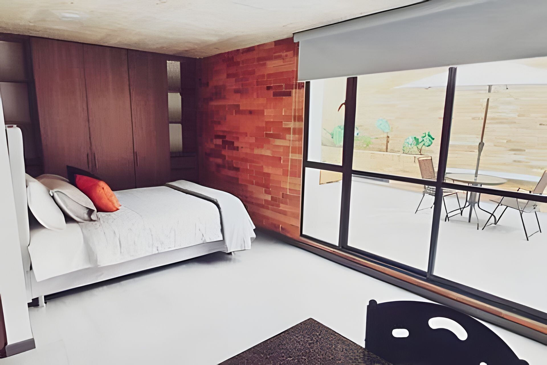 Studio Classic | Skrivbord, arbetsyta för laptop, strykjärn/strykbräda och gratis wi-fi