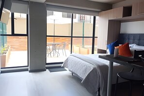 Classic Apartment | Desk, laptop workspace, iron/ironing board, free WiFi