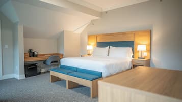 In-room safe, blackout curtains, free WiFi