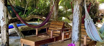 Oceanfront Artistic Escape in Cabuya