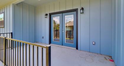 Quiet Hill Country Home: 1 Mi to Lake LBJ Access!