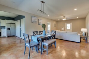 Interior - Quiet Hill Country Home: 1 Mi to Lake LBJ Access! (Granite Shoals)