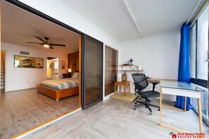 2 عدّة غرف نوم ومكواة/لوح كي وواي فاي وملاءات أسرّة