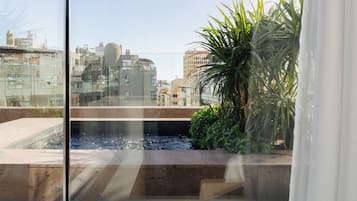 Deluxe Double Room, 1 Bedroom | Desk, blackout drapes, iron/ironing board, free WiFi
