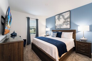 Iron/ironing board, free WiFi