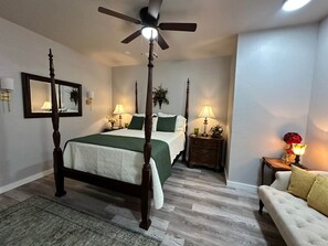 3 bedrooms, desk, iron/ironing board, free WiFi