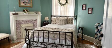 1 bedroom, desk, iron/ironing board, free WiFi