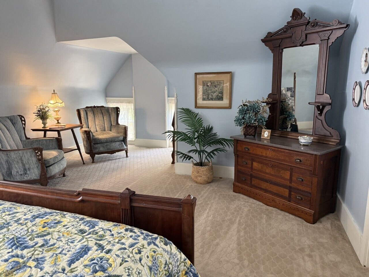 1 bedroom, desk, iron/ironing board, WiFi (free)