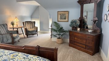 1 bedroom, desk, iron/ironing board, WiFi (free)