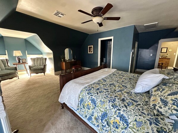 1 habitación, escritorio, tabla de planchar con plancha y wifi gratis 