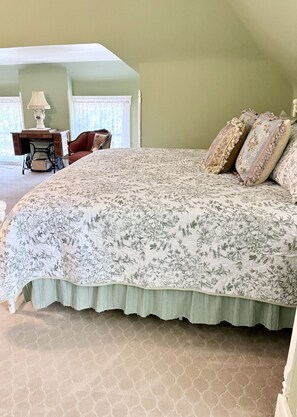 1 bedroom, iron/ironing board, free WiFi - The Logan Room at The Judges Chambers (Guthrie)