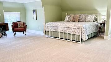 1 bedroom, iron/ironing board, free WiFi