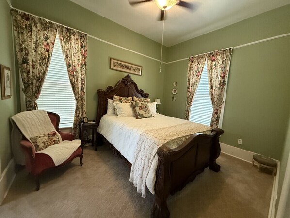 1 bedroom, desk, iron/ironing board, free WiFi