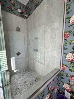 Hair dryer, towels