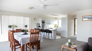 お食事
