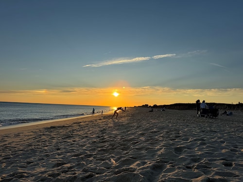 Bright freshly decorated 2-bedroom house on an acre