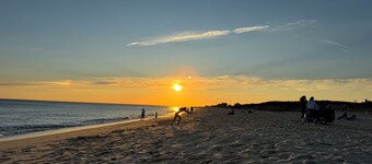 Bright freshly decorated 2-bedroom house on an acre