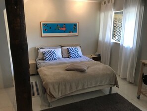 1 chambre, fer et planche à repasser, Wi-Fi, draps fournis