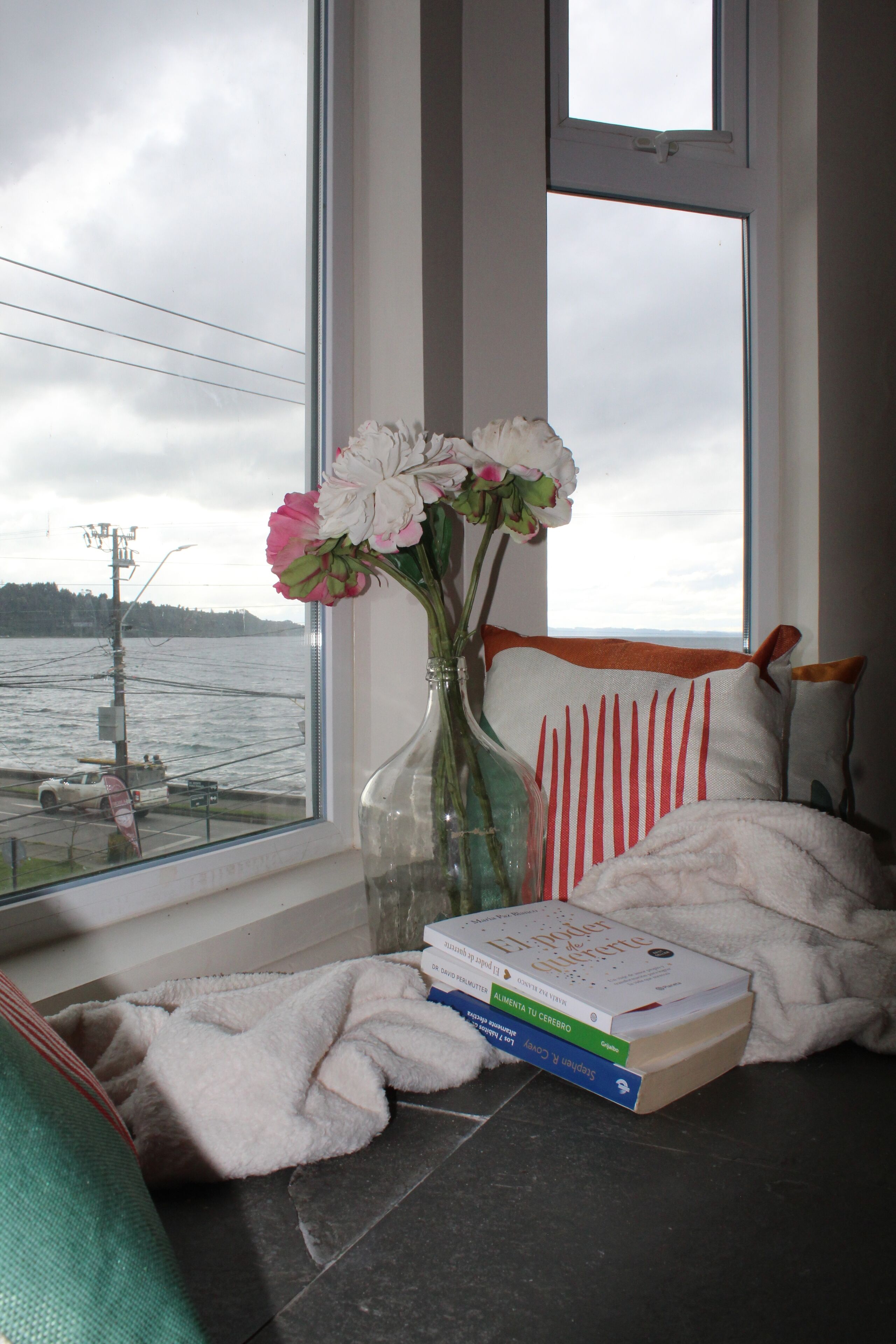 Quarto casal standard, vista para a cidade | Roupas de cama premium, frigobar, cofres nos quartos