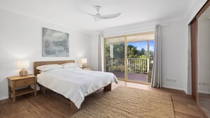 3 bedrooms, desk, iron/ironing board, WiFi