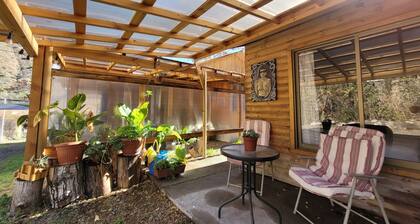 Large, well-equipped cabin, strategic location