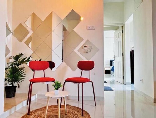 Skyline Hideaway  On 20+ Floor  The Cozy Den!