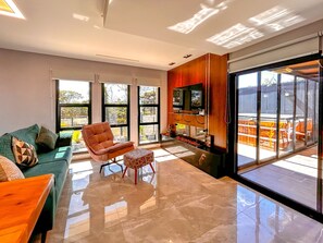 House, Smoking - Casa com 4 Su tes Jacuzzi e Lareira Externa (Campos do Jordão)