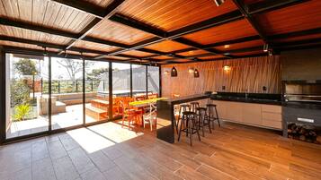 Casa, para fumantes | 4 quartos