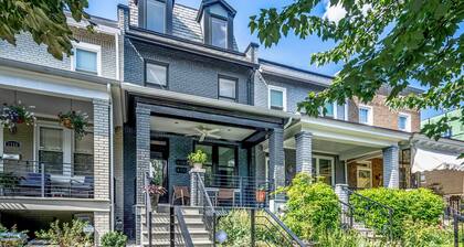 Modern Capitol Hill Stay-5 Min Walk to Metro & Eats