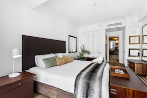 1 bedroom, in-room safe, iron/ironing board, free WiFi