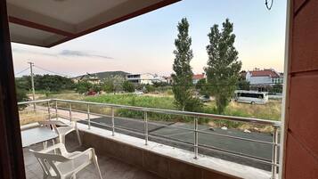 Family Villa, Sea View | Teres/patio