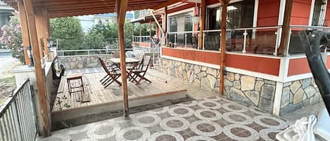 Villa familiale, vue sur la mer | Terrasse/patio