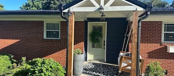 Welcoming 3-bedroom house with AC in charming Middlesboro