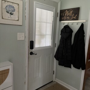 Interior - Welcoming 3-bedroom house with AC in charming Middlesboro (Middlesboro)