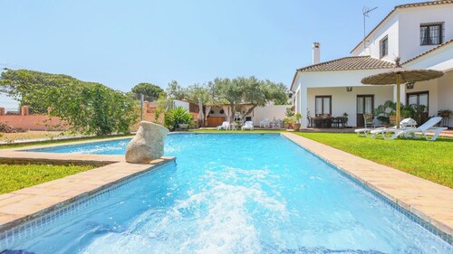 Casa Rural Pozo Viejo Marchena by Ruralidays