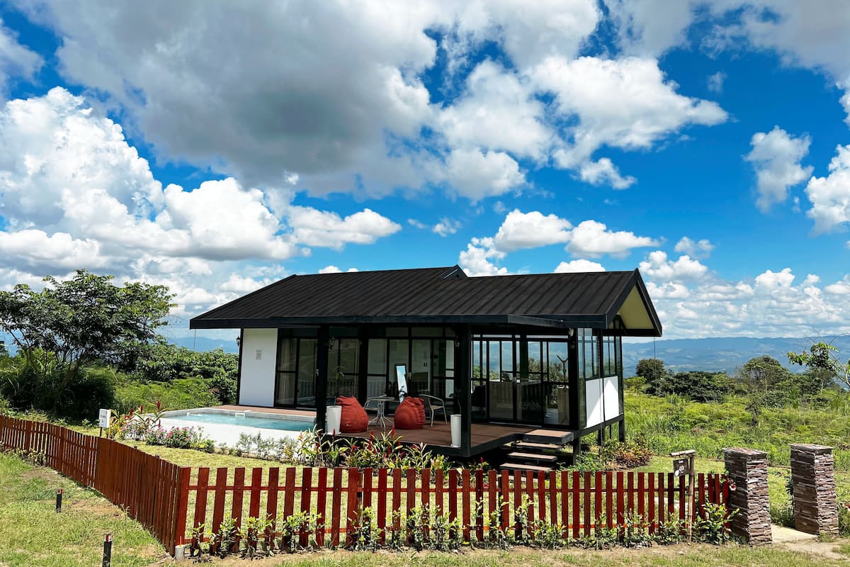 Comfort Cottage, 2 Bedrooms, Private Pool, Garden View