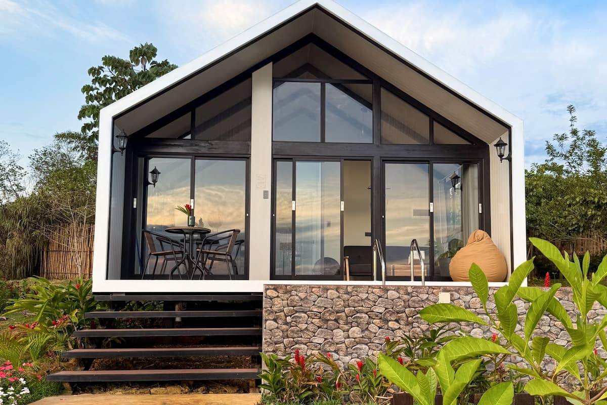 Design House, 1 Queen Bed, Private Pool, Garden View | Egyptian cotton sheets, premium bedding, down comforters, minibar