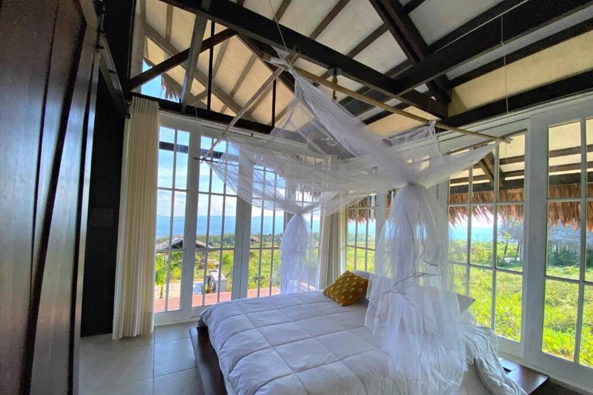Superior Cottage, 3 Bedrooms, Private Pool, Valley View | Egyptian cotton sheets, premium bedding, down comforters, minibar