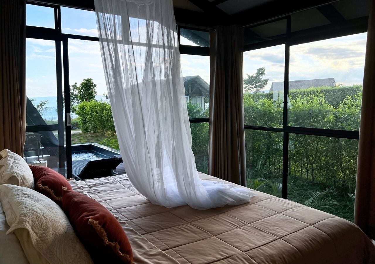 Premier Cottage, Private Pool, Valley View | Egyptian cotton sheets, premium bedding, down comforters, minibar